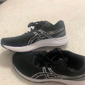 ASICS Gel Excite 9